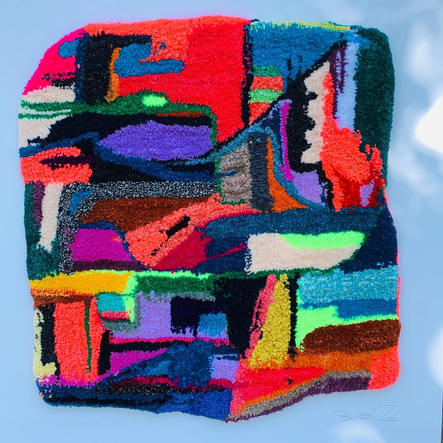 Unique tuft