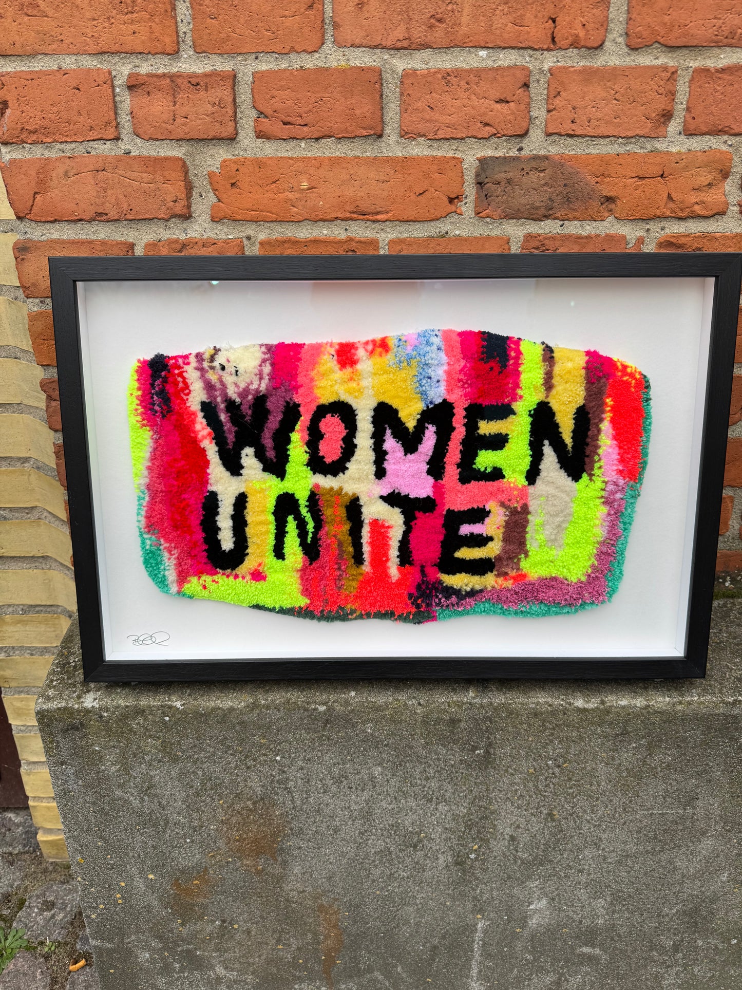 “Women unite”
