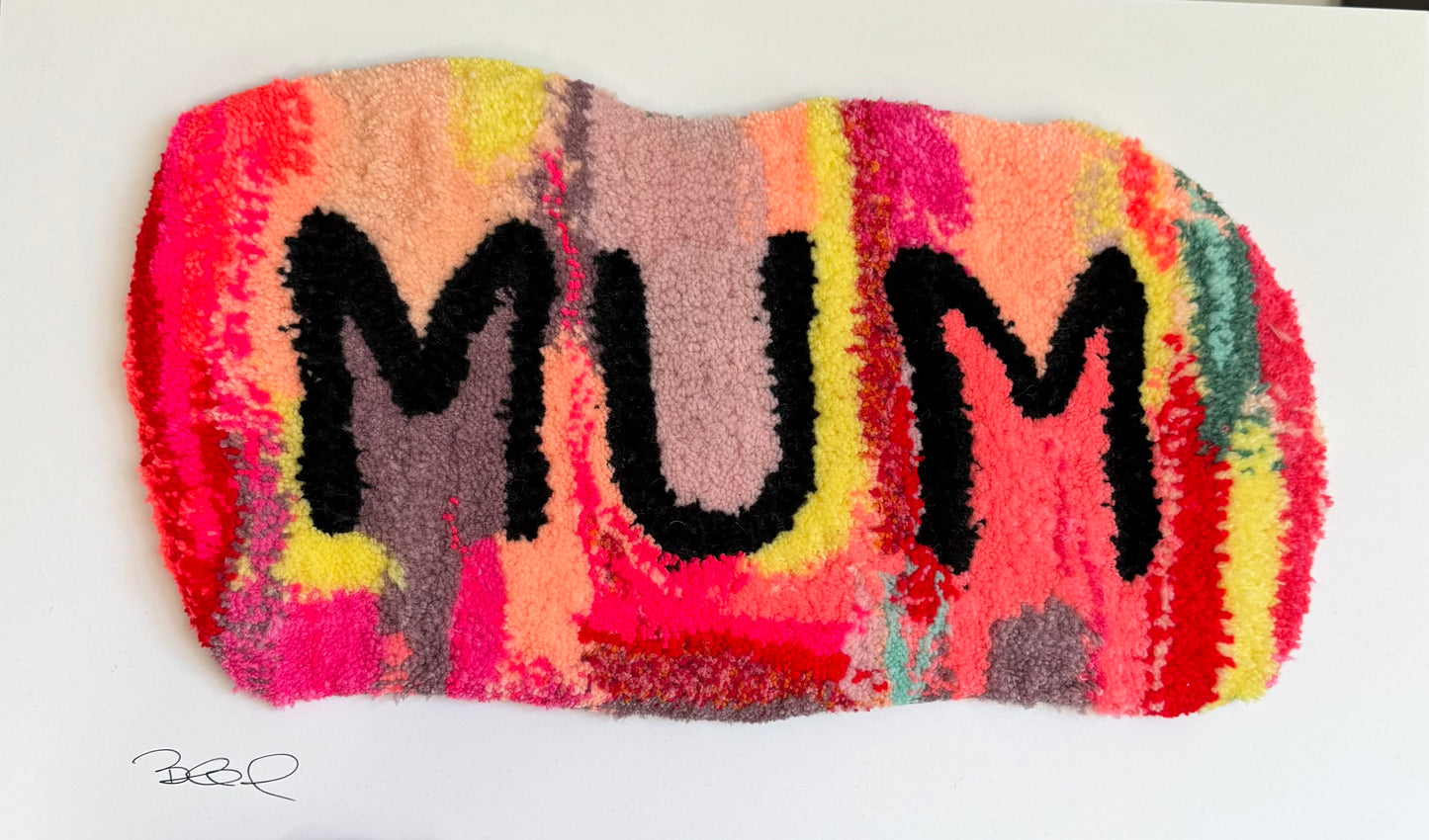 “MUM” unika tuft