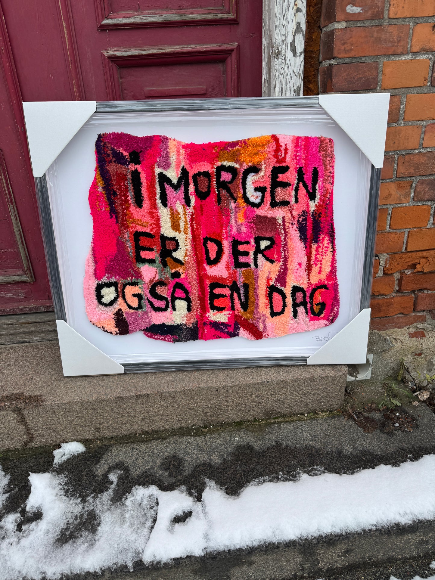 Unique tuft