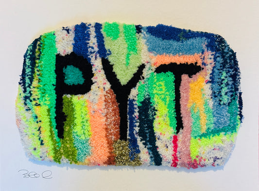 “PYT” unika tuft